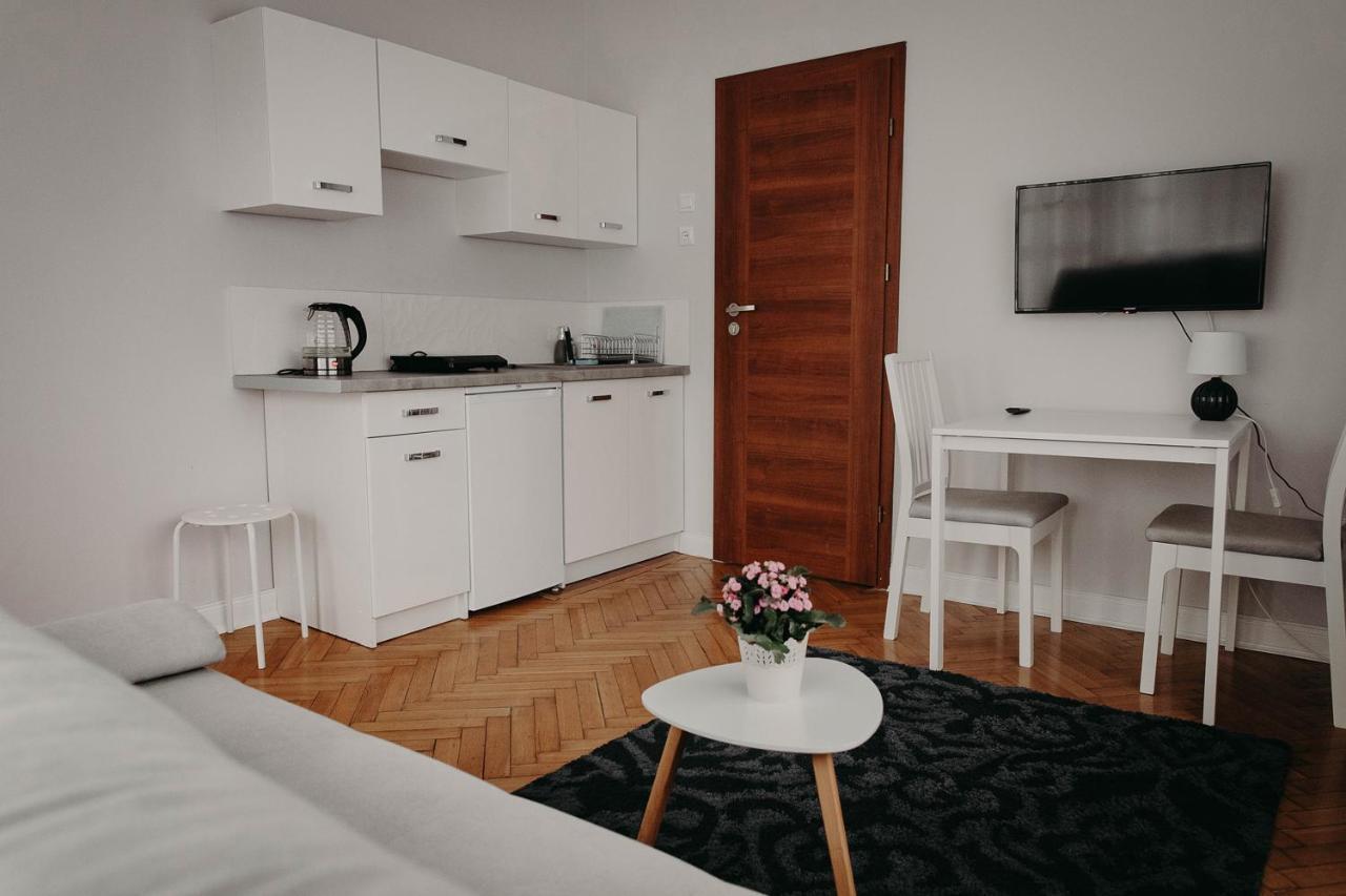 Apartamenty „Nad Popradem” 鲁特罗 外观 照片